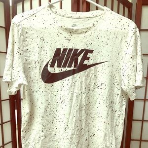 Nike men’s medium T-shirt.